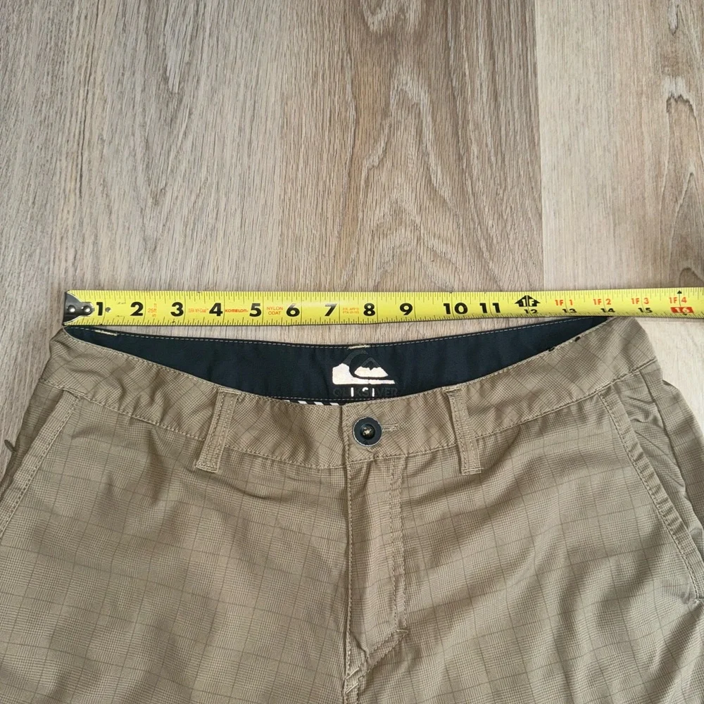 Men’s Y2K Tan Quicksilver Board Shorts - Size 30